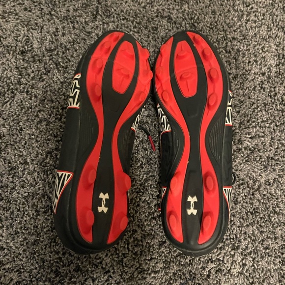 Under Armour Soccer Cleats - Picture 2 of 2